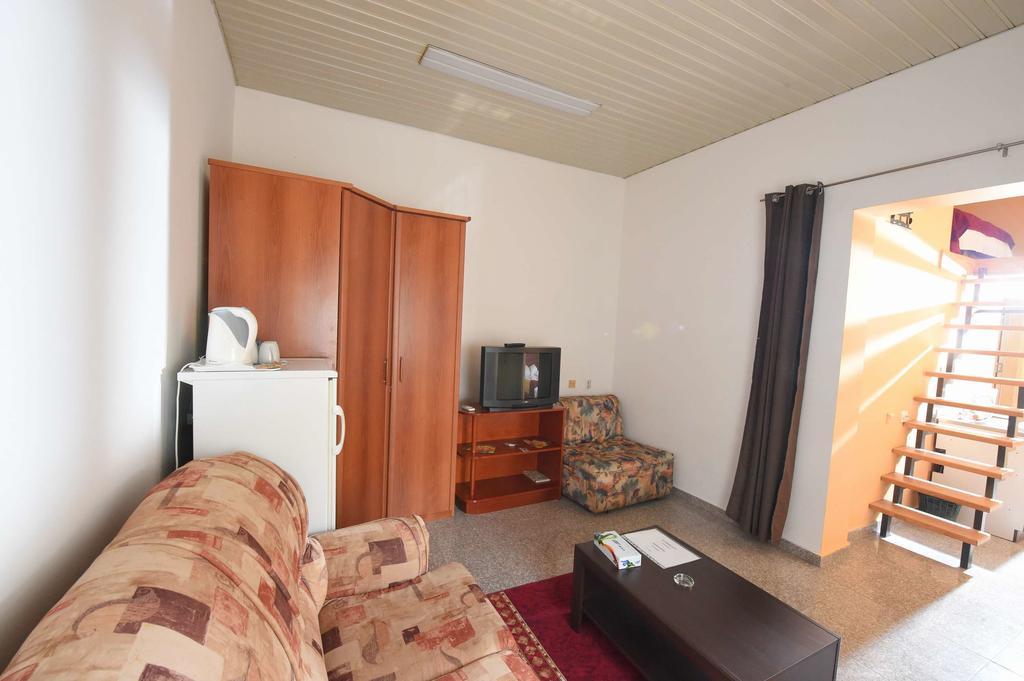 Apartment Inn Rooms 诺威萨 客房 照片
